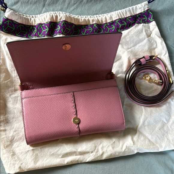 Tory Burch McGraw Pink Wallet on Chain Bag - Picture 5 of 6